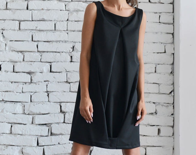 Short Black Dress/Loose Tunic Top/Extravagant Mini Dress/Little Black Dress/Oversize Black Tunic/Plus Size Dress/Sleeveless Casual Dress