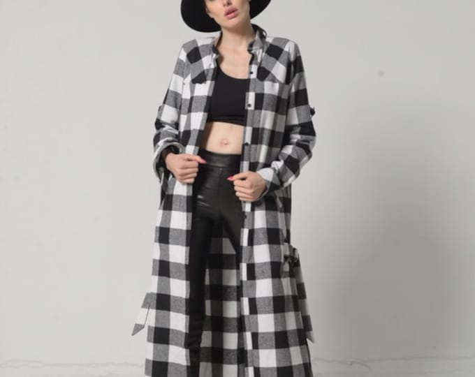 Checked Shirt / Oversized Vintage Shirt / Womens Plaid Shirt / Checkered Shirt / Oversize Long Shirt / Light Trench Coat