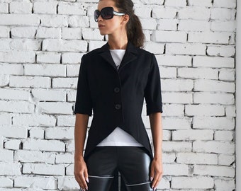 Schwarzer Asymmetrischer Blazer / Kurzarm Mantel / Hoch taillierte schwarze Jacke / Formaler Freizeitmantel von METAMORPHOZA