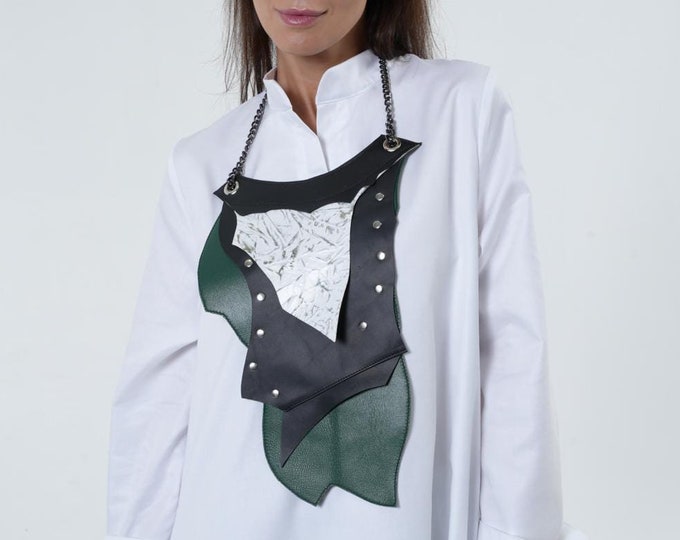 Extravagant Bib Necklace / Genuine Leather Accessory / Leather And Chain Necklace META0048