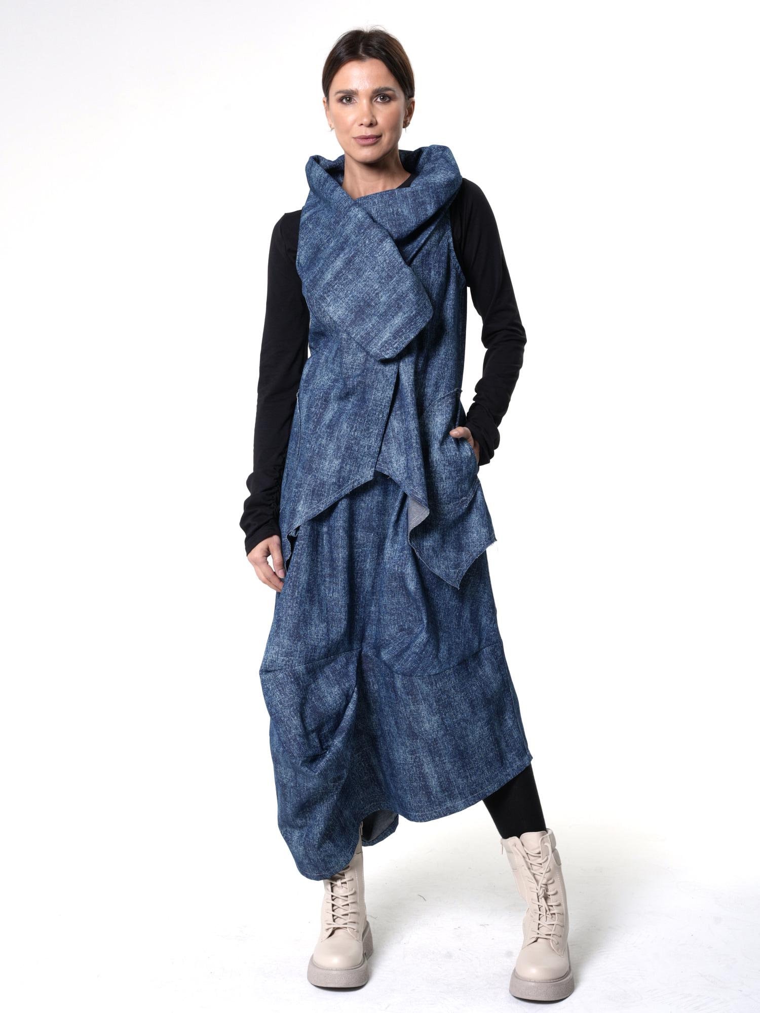 Sleeveless Denim Vest / Jean Top With Asymmetrycal Collar - METT0266
