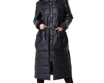 Long Puffer Jacket With Oversize Pockets / Quilted Black Coat / Winter Jacket - METC0137_Black