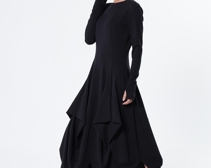 Maxi Black Dress - Draped Dress With Thumbhole Sleeves METD0267