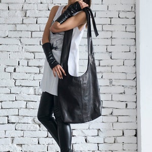 Black Casual Bag/Cross Body Leather Bag/Stylish Black Shoulder Bag/Extravagant Black Tote/Black Leather Everyday Bag/Casual Black Bag