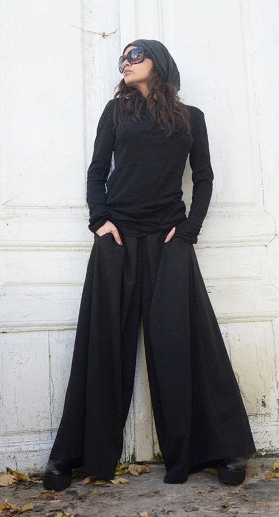 Pantalones negros largos y sueltos Pantalones haren de pierna ancha Pantalones negros de falda extragrande Pantalones negros largos Pantalones con bolsillos laterales Pantalones largos largos METP0005...