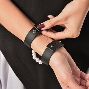 Leather Pearl Bracelet / Leather Bracelet / Wrist Choker / Black Bracelet / Leather Arm Cuff/ Plain Leather Cuff / Gothic Bracelet image 6