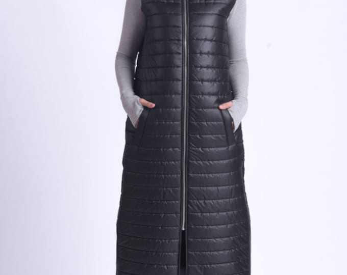 Quilted Vest/Puffy Vest/Plus Size Clothing/Puffer Vest/Hooded Vest/Black Sleeveless Jacket/Black Coat Women/Loose Black Vest METC0082