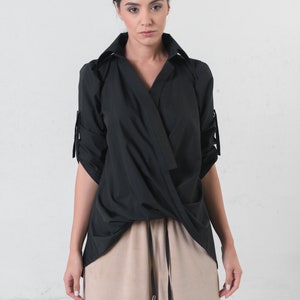 Chemise asymétrique/ Maxi tunique/ Tunique asymétrique/ Vêtements minimalistes/ Chemise avec ceinture/ Tunique grande taille/ Haut maxi/ Chemise caftan/ METSh0003