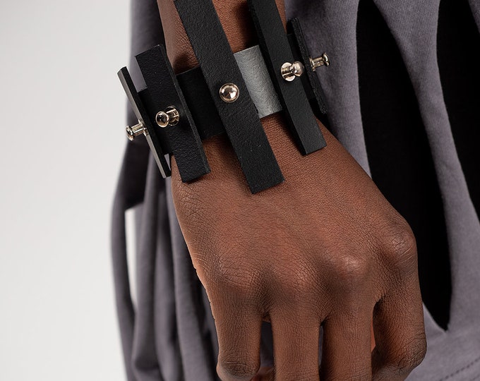 Studded Bracelet / Leather Bracelet / Leather Cuff / Statement Cuff Bracelet / Spiked Bracelet / Metamorphoza / Burning Man / Gothic METBR26