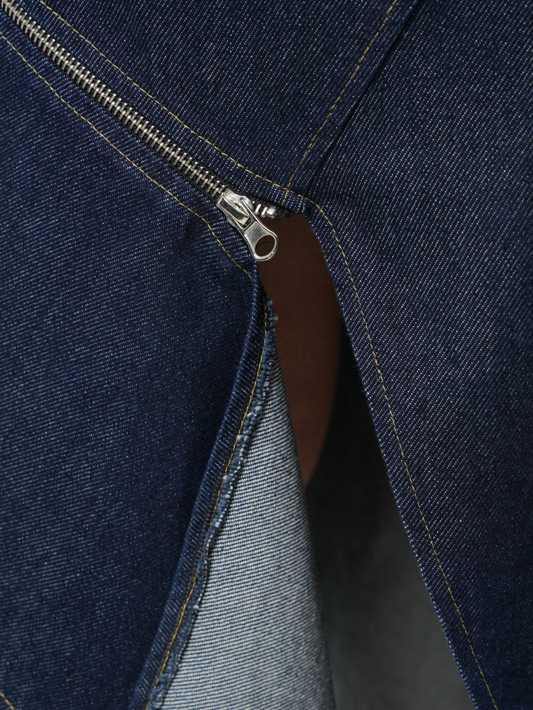 【CK JEAN】BACK ZIPPER DETAIL KNIT SKIRTJ222007 BEH Skirt BACK ZIP KNITTED Calvin Klein Jeans | color Black