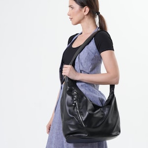Asymmetrische Ledertasche / 2 in 1 Schwarze Tasche / Echtleder Crossbody - METB0061
