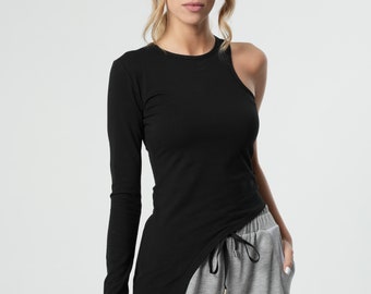Asymmetric Tunic / Futuristic Clothing / Asymmetric Top / Black Tunic Top / Fitted Tunic / Urban Clothing / Post Apocalyptic METT0240