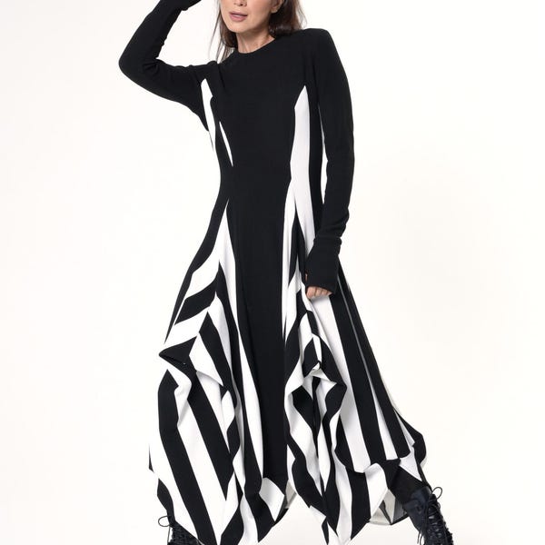 STRIPED LOVE MAXI DRESS