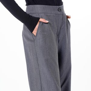 Pantalones grises de pierna ancha/Pantalones largos maxi/Pantalones largos de oficina/Pantalones cómodos para uso diario/Pantalones con bolsillos para mujer/Pantalones casuales holgados METP0019 imagen 8