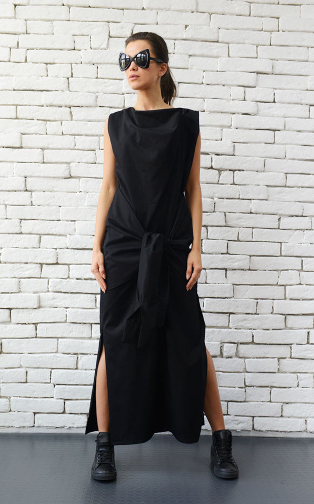 Long Black Dress/extravagant Sleeveless Kaftan/front Ribbon
