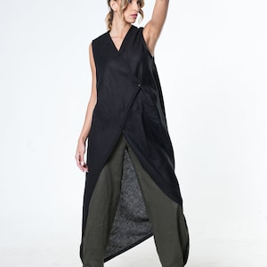 Linen Top Women / Minimalist Tunic / Linen Vest / Organic Linen Clothing / Black Linen Top / Asymmetrical Tunic / Loose Tunic Top METT0248