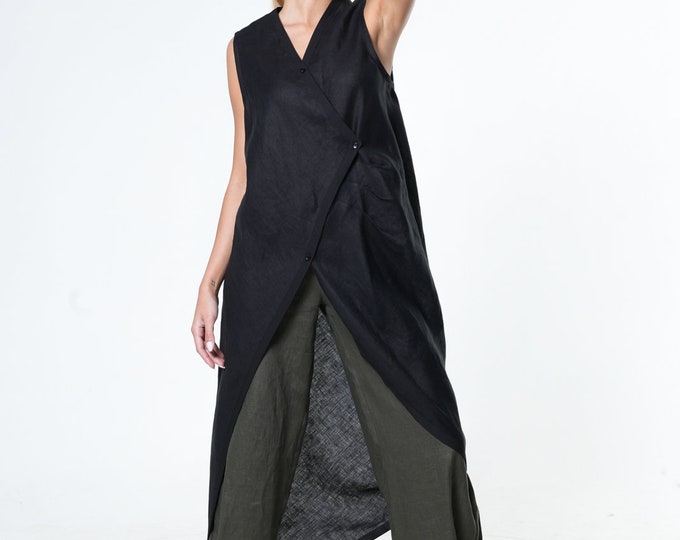 Linen Top Women / Minimalist Tunic / Linen Vest / Organic Linen Clothing / Black Linen Top / Asymmetrical Tunic / Loose Tunic Top METT0248