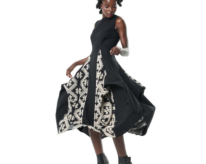 Sleeveless Black Dress With Embroidered Details - Elegant Draped Dress METT0300