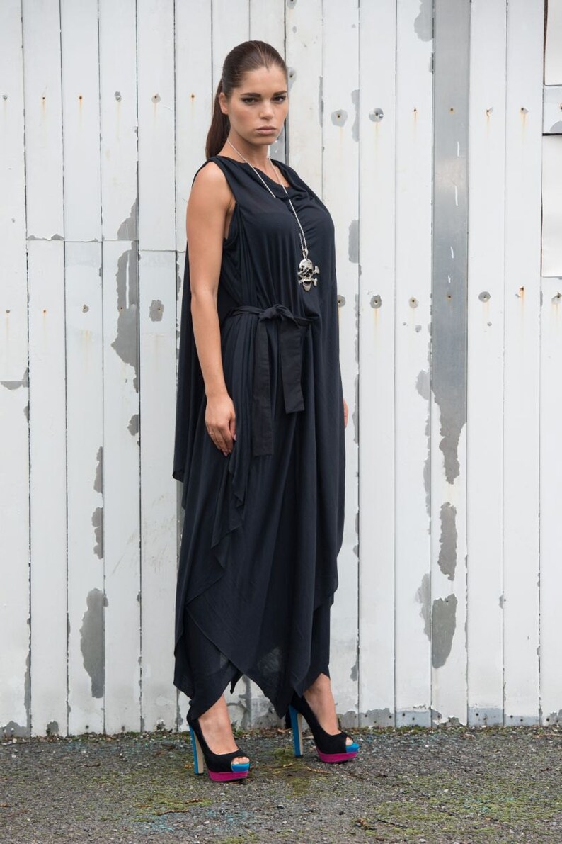 costumes to do with a black dress