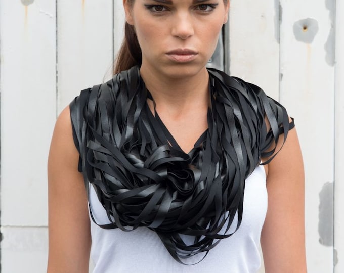 Black Leather Scarf/Layered Fringe Snood/Leather Black Necklace/Extravagant Cropped Collar/Fringe Necklace/Long Black Scarf/Black Neckalce