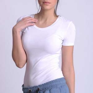 Högkvalitativ sommar-T-shirt / Enfärgad vit T-shirt / Kortärmad topp / Enkel T-shirt / Blank T-shirt / Snövit T-shirt METT0190 bild 7