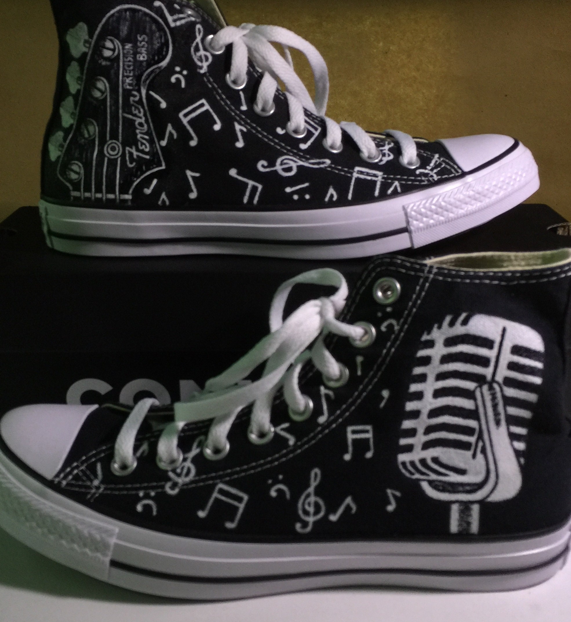 Musical Rock & Roll Fender and Microphone Converse Chuck - Etsy