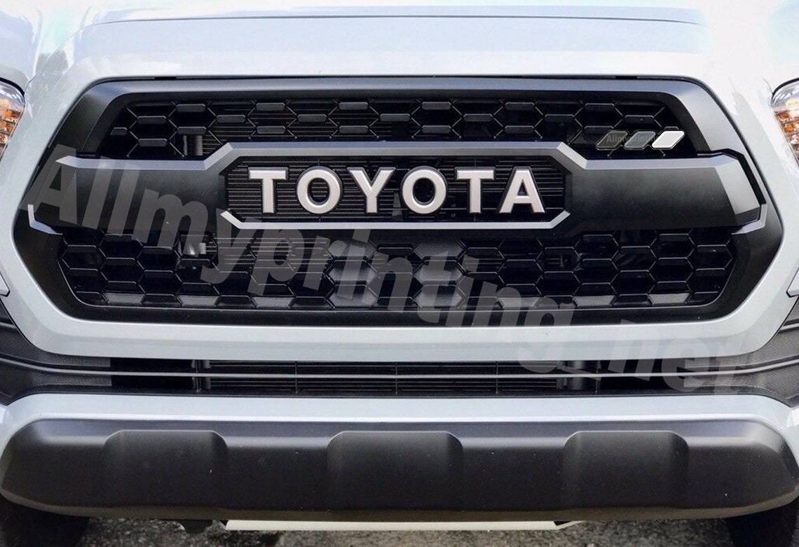 Toyota Grille Emblem