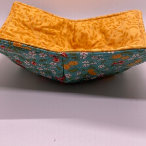Microwave Bowl cozy, reversible floral bowl cozy, gifts, gift ideas, soup bowl cozy, flowers