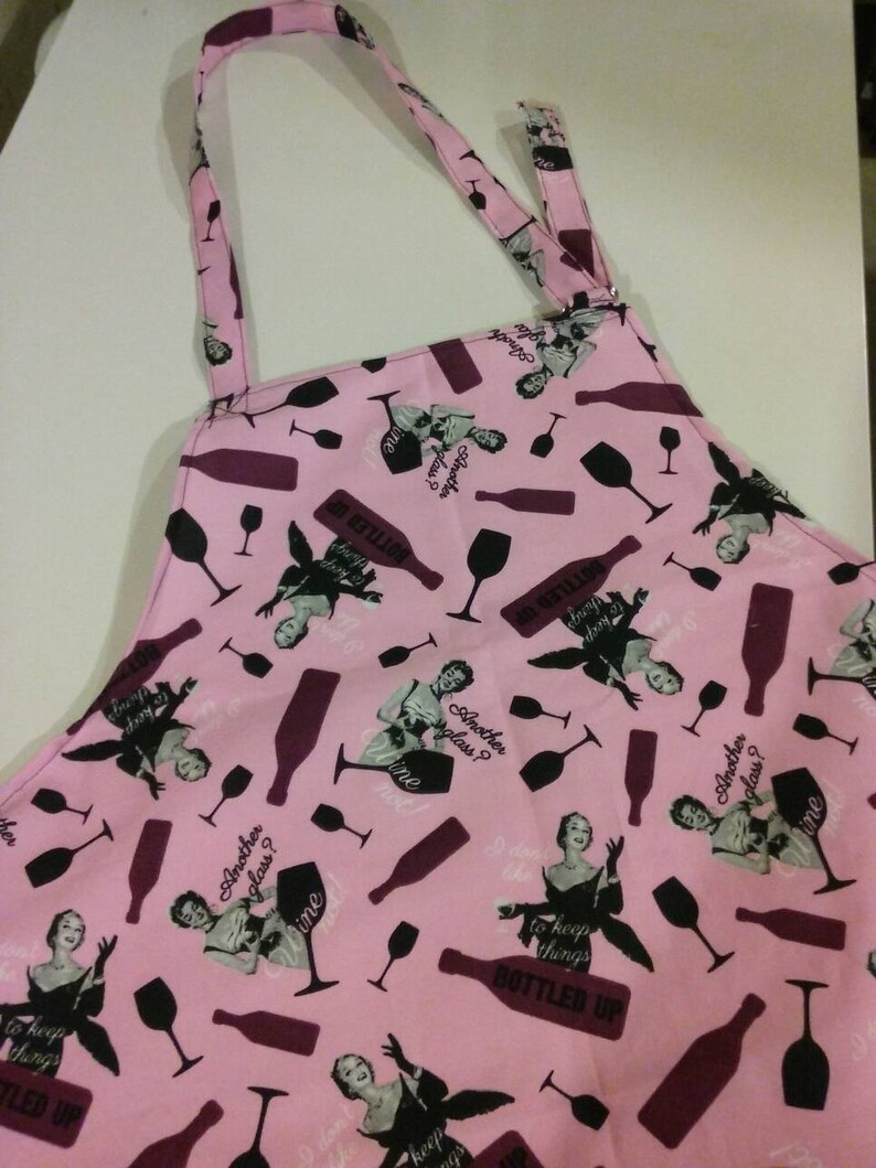 Pink Apron kitchen apron Handmade apron Valentine/'s Day Kitchen accessories Wine apron Mother/'s Day bbq apron gift ideas