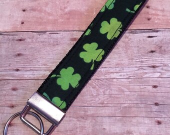 Sleutelhanger, sleutelhanger, sleutelhouder, polsband, groen met shamrocks, St. Patrick's Day, sleutelkoord, polssleutelhouder, cadeau-ideeën, lente