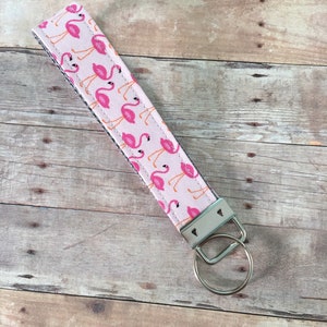 Flamingo key fob, Pink Flamingo Keychain, key holder, Flamingo Wristlet, Key Lanyard, Pink Flamingo Key Fob Key Chain, gifts under 10, Kawai