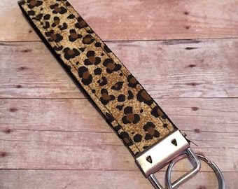 Cheetah Key fob, Keychain, Key holder, Wristlet, leopard, cheetah print, Key Lanyard,  Wrist Key Holder,  Key Fob Key Chain, Gift ideas