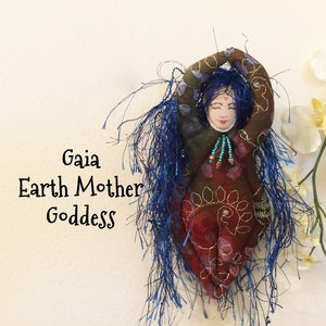 Gaia Mother Earth Goddess figure, Nurturing  Healing Spirit Doll, OOAK handmade altar art spiritual figure, Medicine Goddess Icon,  #61