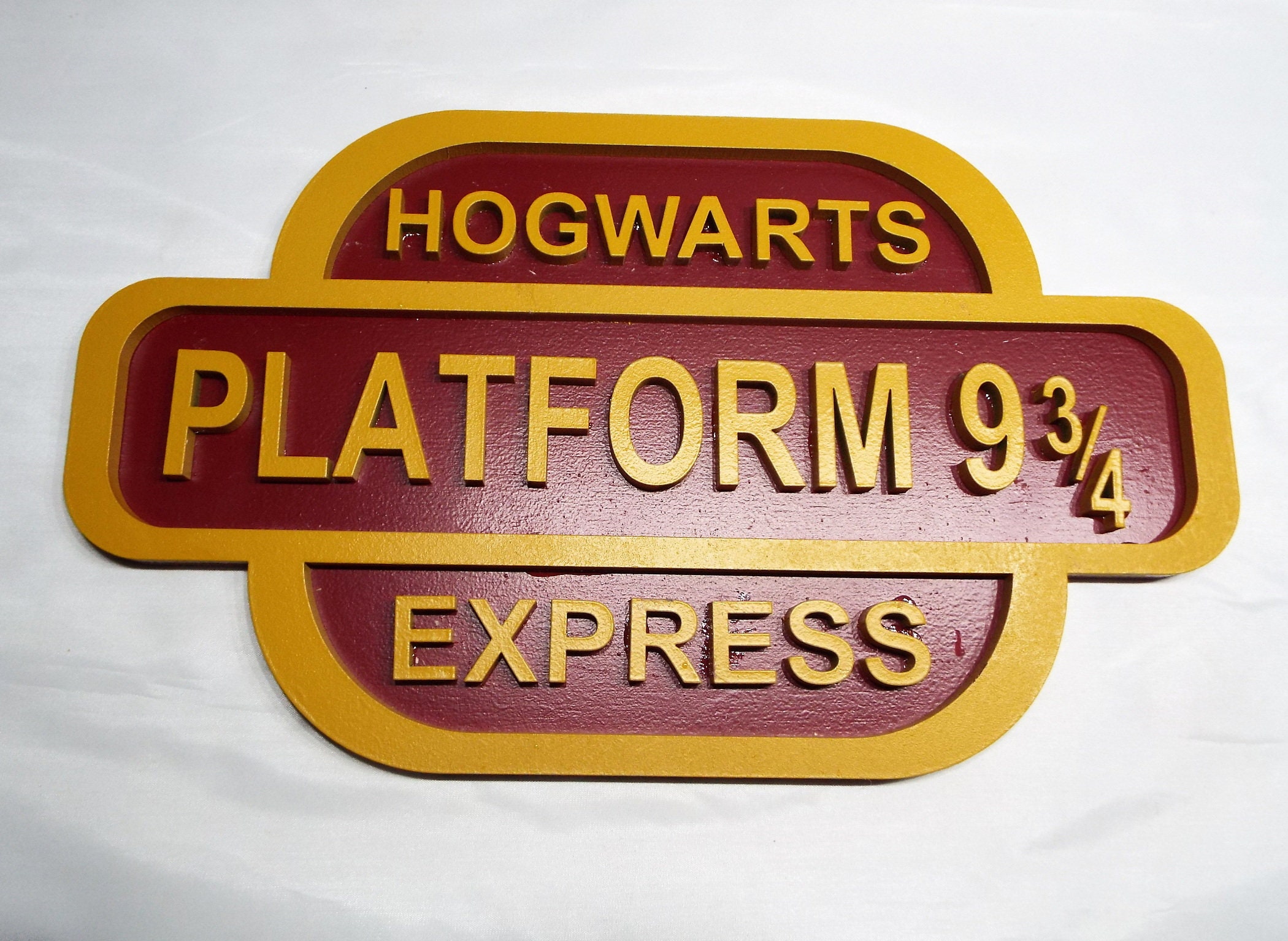Platform express. Хогвартс экспресс платформа 9 34. hogwarts express platform 9 34. hogwarts express 9 34 font. hogwarts express 9 34.