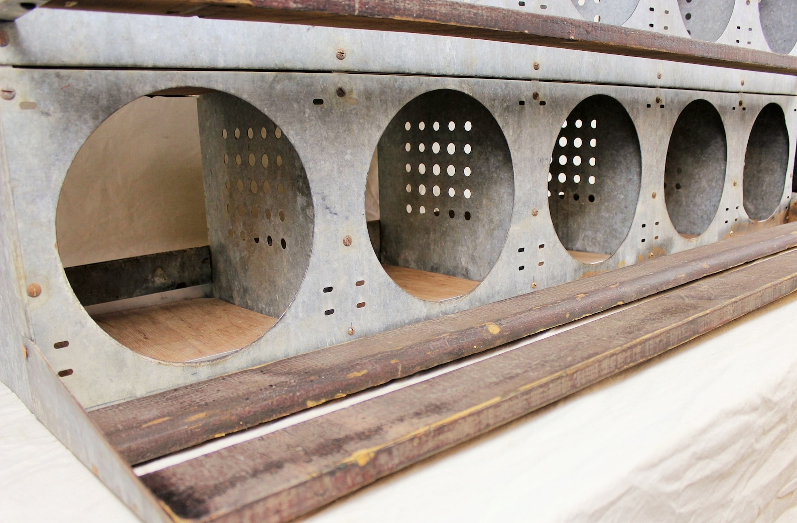 Vintage 10 Hole Galvanized Chicken Nesting Roost Laying Box Etsy