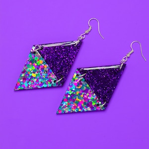 Lila Regenbogen Harz Diamant Ohrringe Prisma Dreieck Diamantförmige Ohrringe Glitzer Party Festival Statement Ohrringe