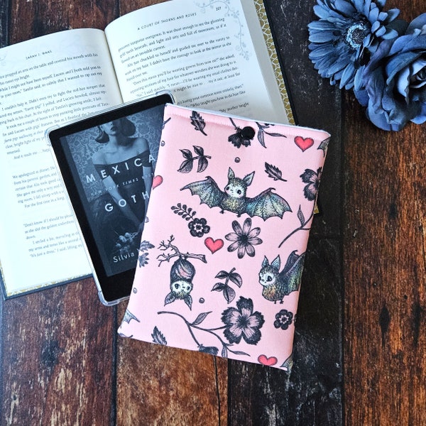 Bats All Year Long Kindle Sleeve | Book Lover Gift | E-Reader Cover | Kindle Case | Bookish Gift | Kindle Paperwhite Cover | Book Sleeve