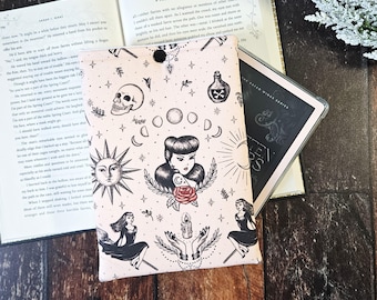 レトロなピンナップガールのKindleスリーブ、読書好きへのギフト、電子書籍リーダーケース、ブックポーチ、本好きへのギフト、タトゥー好きの本用スリーブ