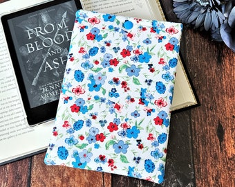 Blue Floral Kindle Sleeve | Book Lover Gift | Kindle Cover | Kindle Case | Bookish Gift | Kindle Paperwhite Cover | Book Sleeve | Pioneer