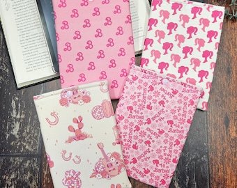 Pochette papier blanche faite main pour Kindle : cadeau livresque en coton rembourré