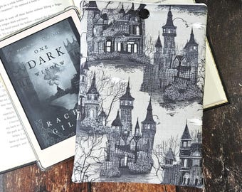 Haunted House Kindle Sleeve, Book Lover Gift, E-Reader Case, Book Pouch, Bookish Gift, Dark Gothic Academia Sleeve for Books