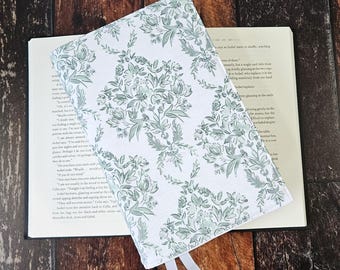 Green Toile Bible Cover: Adjustable Cotton Book Protector