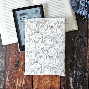 Moon Phase Death Moth Kindle Sleeve | Book Lover Gift | Mystical Book Bag | Kindle Case | Bookish Gift | Book Sleeve | Colorsoft Witch Cover