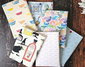 Floral Kindle Paperwhite Sleeve: Padded Book Protector