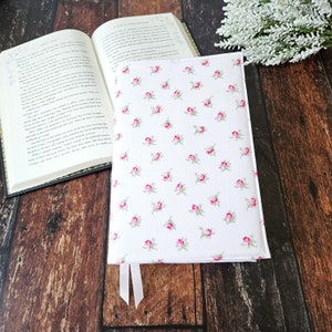Copertina per libro regolabile con motivo floreale rosa vintage / Sovraccoperta / Custodia per libro / Regalo per amanti dei libri / Accessori per libri / Copertina imbottita per libro / Copertina riutilizzabile