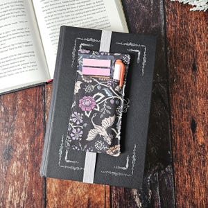 Dragon Book Annotation Pen Holder: Bookish Tab Pouch