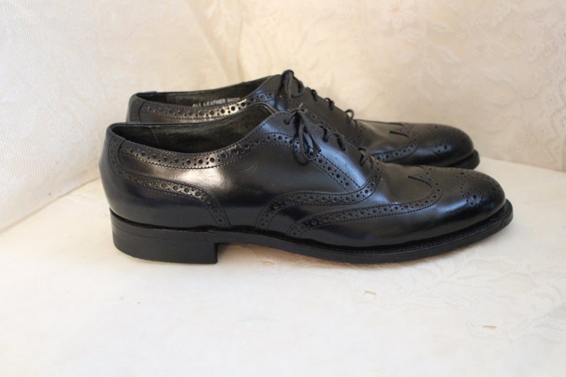 Vintage STAFFORD LEATHER WINGTIP Men Shoes Size 10 B Oxford Made in the usa Hardly Worn All Genuine Leather Classic Black Dress