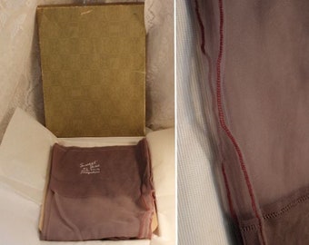 Vintage RED SEAMED STOCKINGS Sweet Sue Hosiery 40s 50s Two Pairs w/ Box 9 1/2-Inches by 30 Inches Taupe 51 Gauge 15 Denier