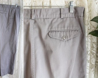 Vintage gris TRIPLE PLISSÉ pantalon 34 pouces taille 32 pouces entrejambe 12 pouces hauteur, 100 % coton décontracté école affaires à peine porté