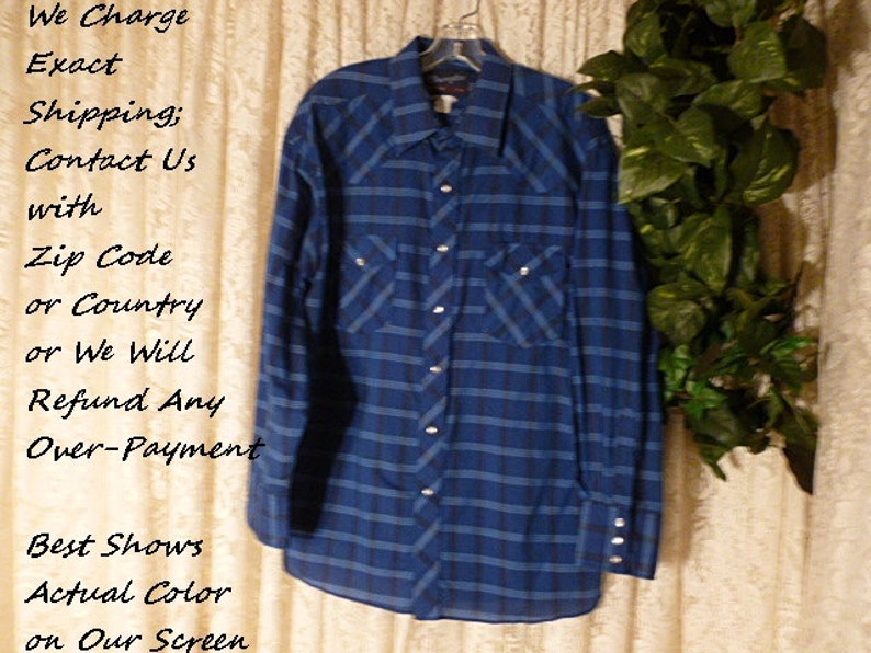 Vintage WRANGLER WESTERN SHIRT Size 17 34 Large Gently Worn 100-Percent Cotton Mother-of-Pearl Style Snaps Western Cowboy 3-Snap Cuffs